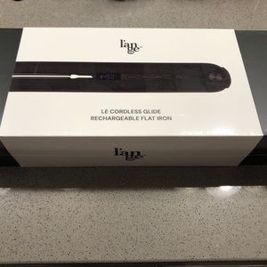 New L’ange cordless straightener